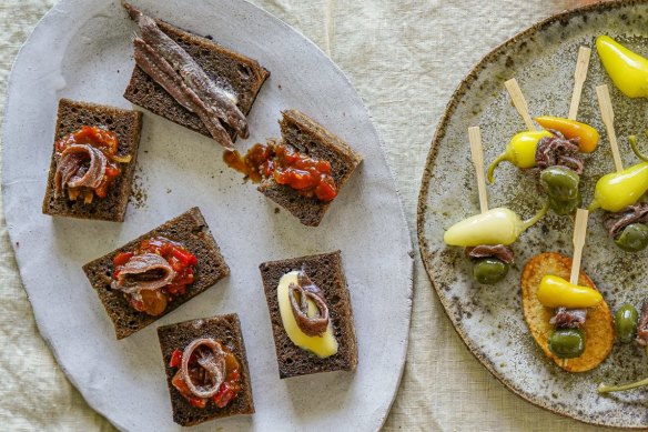 Anchovy toasts (served with gildas, right).