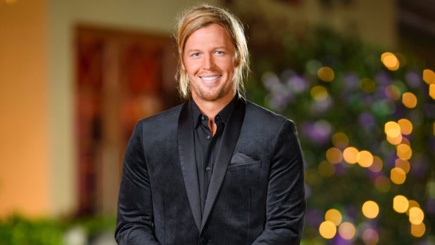 Bachelorette evictee Sam has earned the ire of Sophie Monk following a breakfast radio interview.