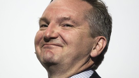Chris Bowen says the Liberal Party''bungled the backpacker tax from the start and now they've bungled its delay".