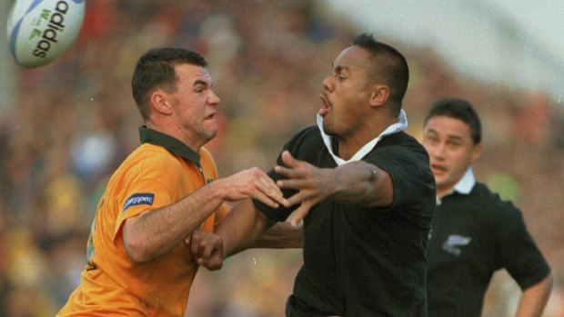 Joe Roff says the Wallabies might have been lucky they didn't have to face Jonah Lomu in the 1995 World Cup semi-final.