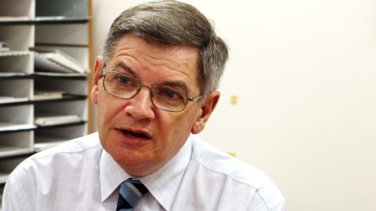 Former Sydney oncologist John Kearsley pleaded guilty to indecently assaulting a colleague.