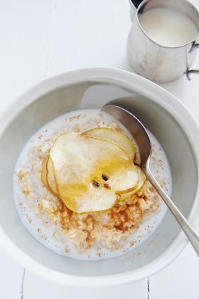 Forget an apple a day - a bowl of oats every morning is the secret to a longer life. 