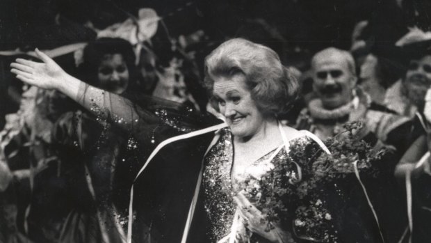 Rapturous applause...Dame Joan Sutherland bids farewell