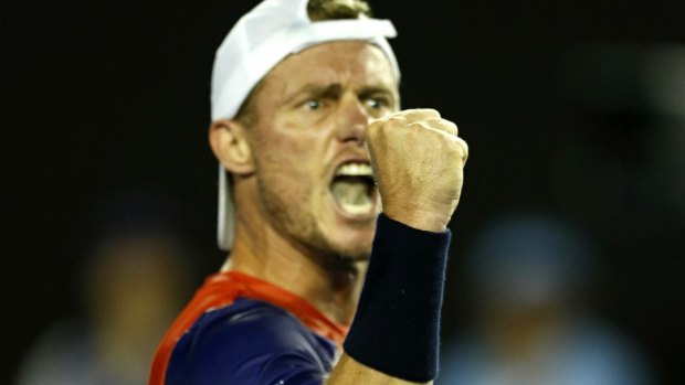 Lleyton Hewitt in action against James Duckworth.