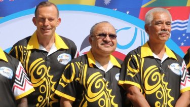 Prime Minister Tony Abbott poses with PNG Prime Minister Peter O'Neill, Anote Tong of Kiribati at the Pacific Island Leaders Forum.