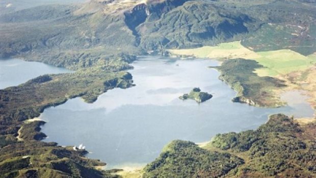 Pink and White Terraces, New Zealand: Scientists confirm location of lost natural wonder
The Pink and White Terraces were buried underneath Lake Rotomahana, south of Rotorua, by the Mt Tarawera eruption in 1886.