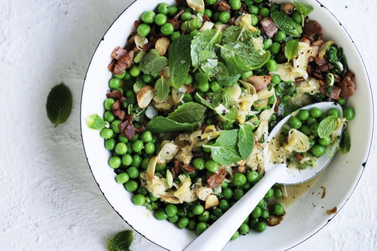 Braised peas and bacon.