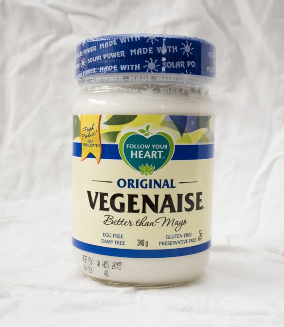 Follow Your Heart Veganaise tastes like traditional mayonnaise.