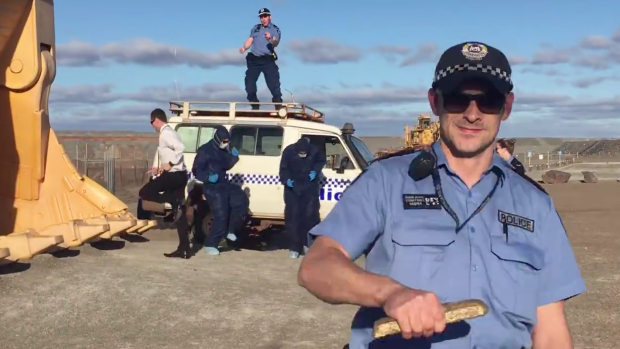 Kalgoorlie Police in the regional running man challenge video.