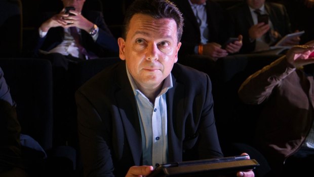 Nick Xenophon said all crossbench senators needed to work together for the good of the nation. 