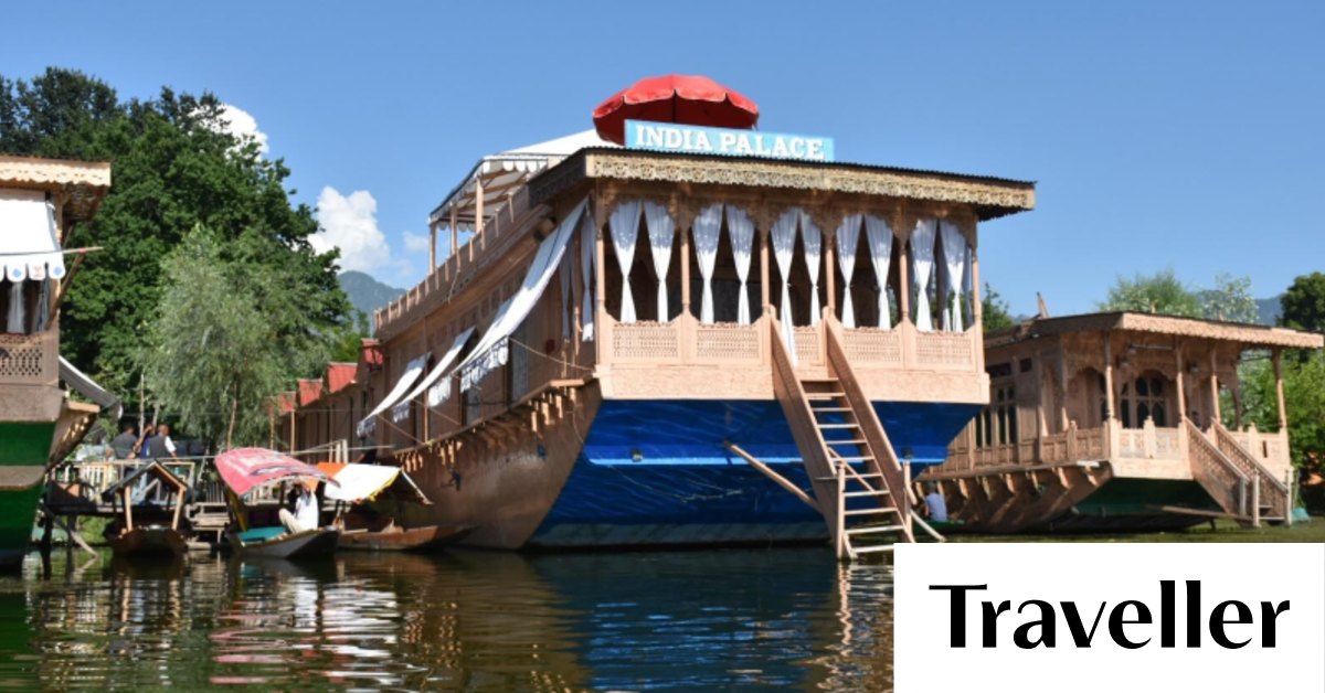 India Palace houseboat review, Srinagar, Kashmir, India