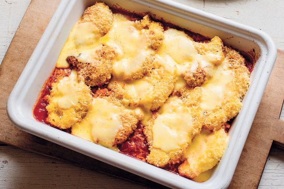 This parmigiana swaps eggplant or chicken for cauliflower.