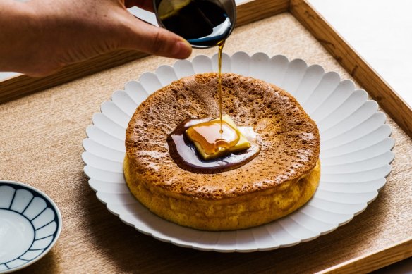 Super-fluffy Japanese-style hotcakes.