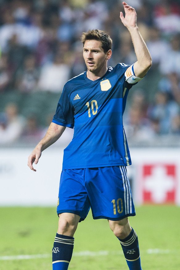 Lionel Messi hails 10 'incredible' years with Barcelona