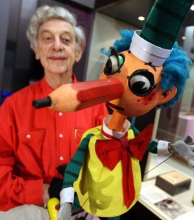 Norman Hetherington with Mr Squiggle in 2006. 
