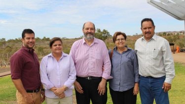 Grahame Searle (centre) with Pilbara reform stakeholders. 