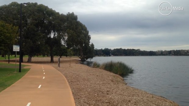 Lake Monger - a pretty nice place when you aren't running a pre-season time trial.