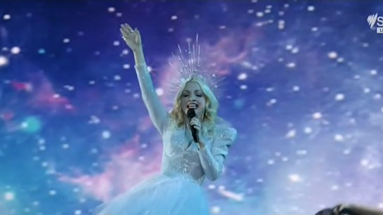 Kate Miller-Heidke was to perform live on Saturday however the gig may now be cancelled.