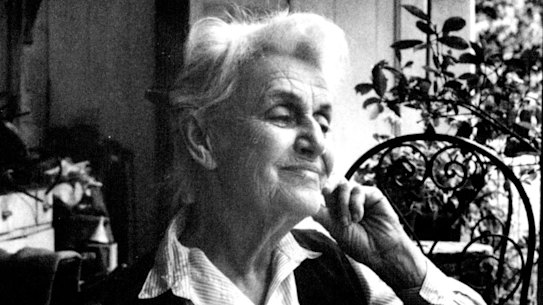 Nora Heysen at home in 1993