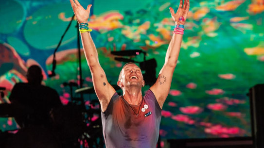 Coldplay return to play for their east coast fans.