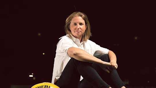 Victoria Rawlings is a former AFLW field umpire and passionate Swans supporter.