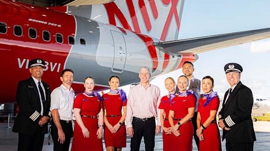 Virgin Australia CEO Dave Emerson with staff.