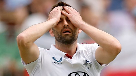 England speedster Mark Wood.