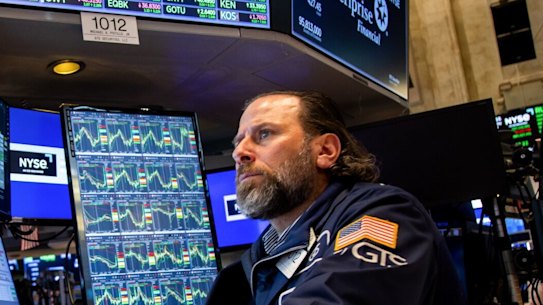 Wall Street closed the week higher, helped by a rise in tech giants Tesla and Alphabet.