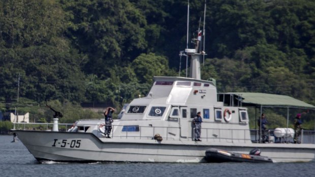 Indonesia, Malaysia and the Philippines have agreed to allow 'hot pursuits' of pirates in one another's territory.
