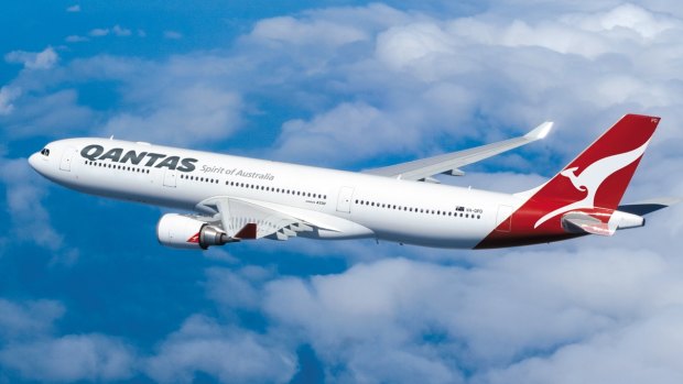 Qantas will soon impose percentage-based credit card fees on flight bookings.