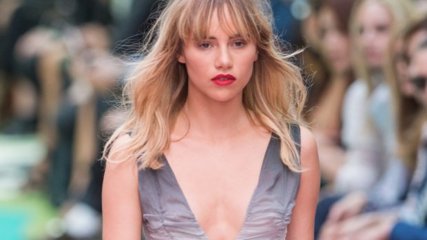 On trend for 2015: Suki Waterhouse's red lip on the Burberry Prorsum runway.