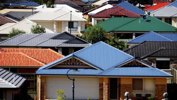 Sydney's house prices were flat in the week but monthly growth in prices has slowed from 3.1 per cent to 2.1 per cent.