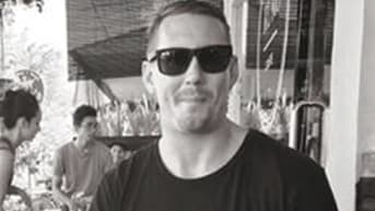 Manus contractor Paladin gives up its beach shack HQ, but can’t get the phone on