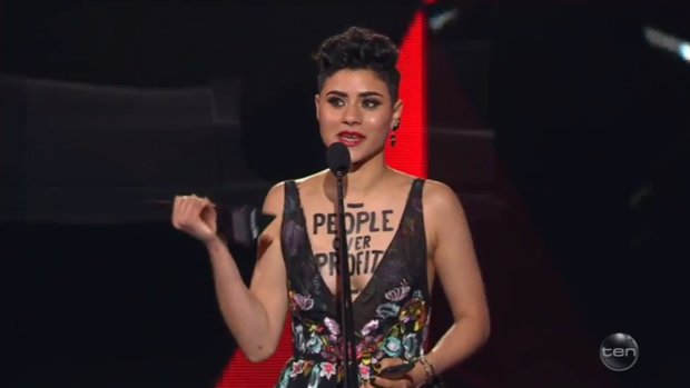 The singer, real name Jessica Cerro, revealed her toilet habits in her ARIA acceptance speech.