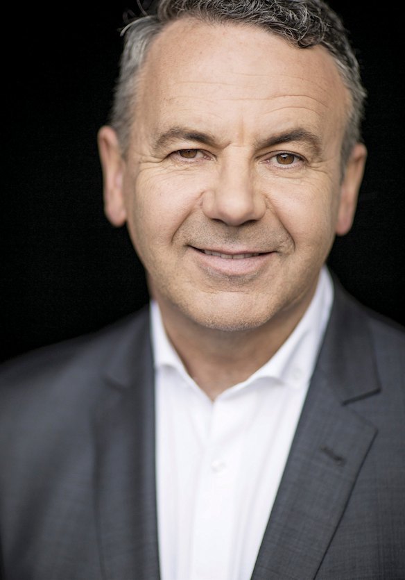 Michael Veitch lets slip an op shop treasure and other hidden gems in Yarra Junction and surrounds.