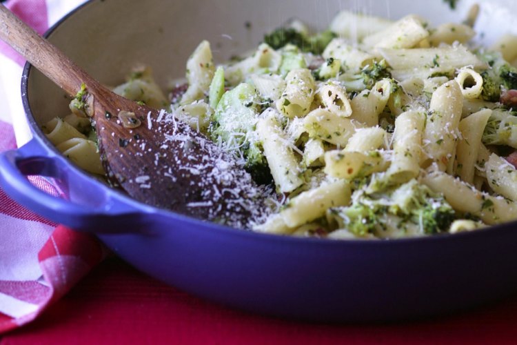 Penne with broccoli, garlic, chilli and pancetta.