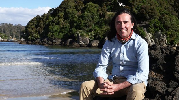 Archaeologist and historian Neil Oliver hosts <i>Coast New Zealand</i>.