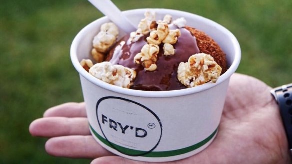 Fried vanilla bean ice-cream by Fry'D. 