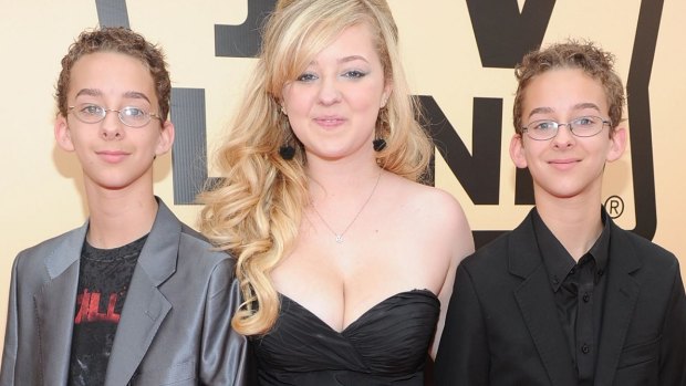 (L-R) Sawyer Sweeten with siblings, Madylin Sweeten and Sullivan Sweeten in 2010.