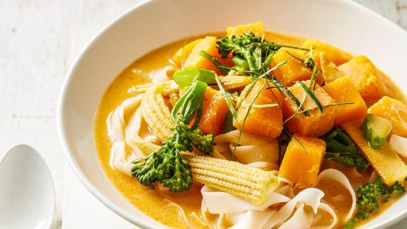 Pepper Leaf vegetable coconut curry noodle bowl.