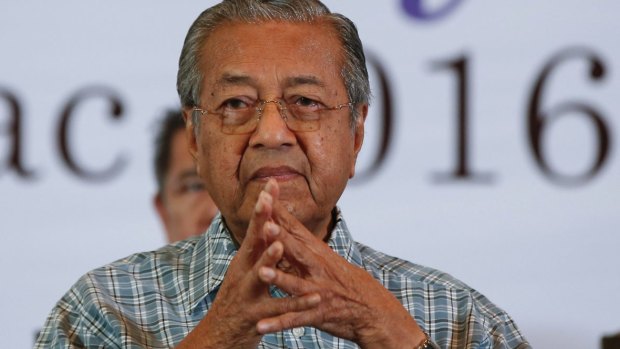 Malaysia's former Prime Minister Mahathir Mohamad spoke about hundreds of millions of dollars in the private account of his one-time protege. 