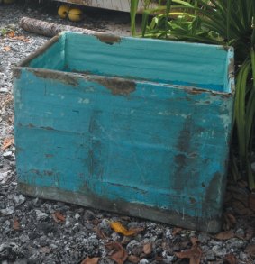 The icebox that provided Alvarenga and Córdoba with sun protection.