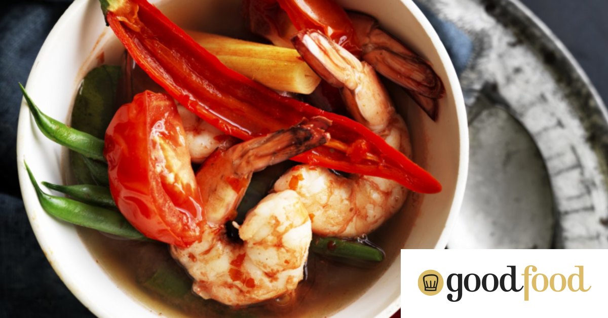 Hot-and-sour prawn soup