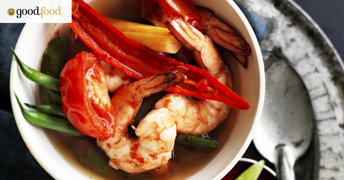 Hot-and-sour prawn soup