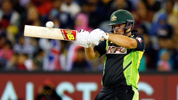 Aaron Finch has signed with Surrey.