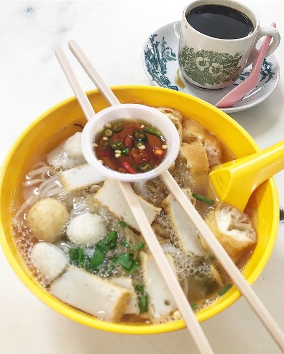 Fishball and noodle soup at Restoran Thean Chun.