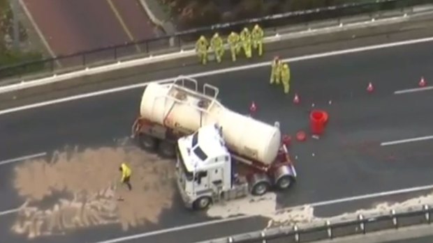 A still image from 7 News Perth's aerial vision of Tuesday's freeway clean-up. 