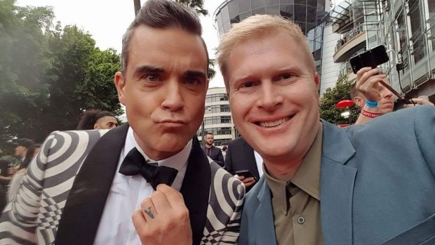 Canberra developer Bill O'Neill sidestepped security to get a selfie with mega-star Robbie Williams at the ARIAs.