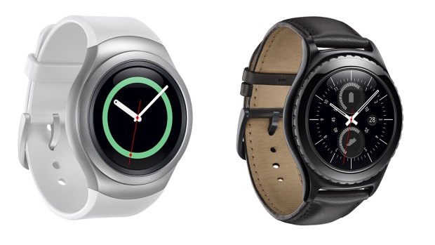The Gear S2 and Gear S2 classic feature rotating bezels as a unique way to browse information.