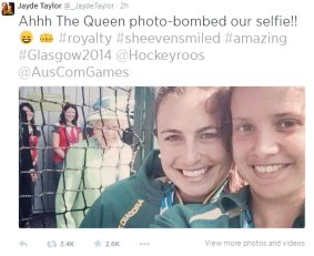 Jayde Taylor's tweet, posting the Queen selfie.